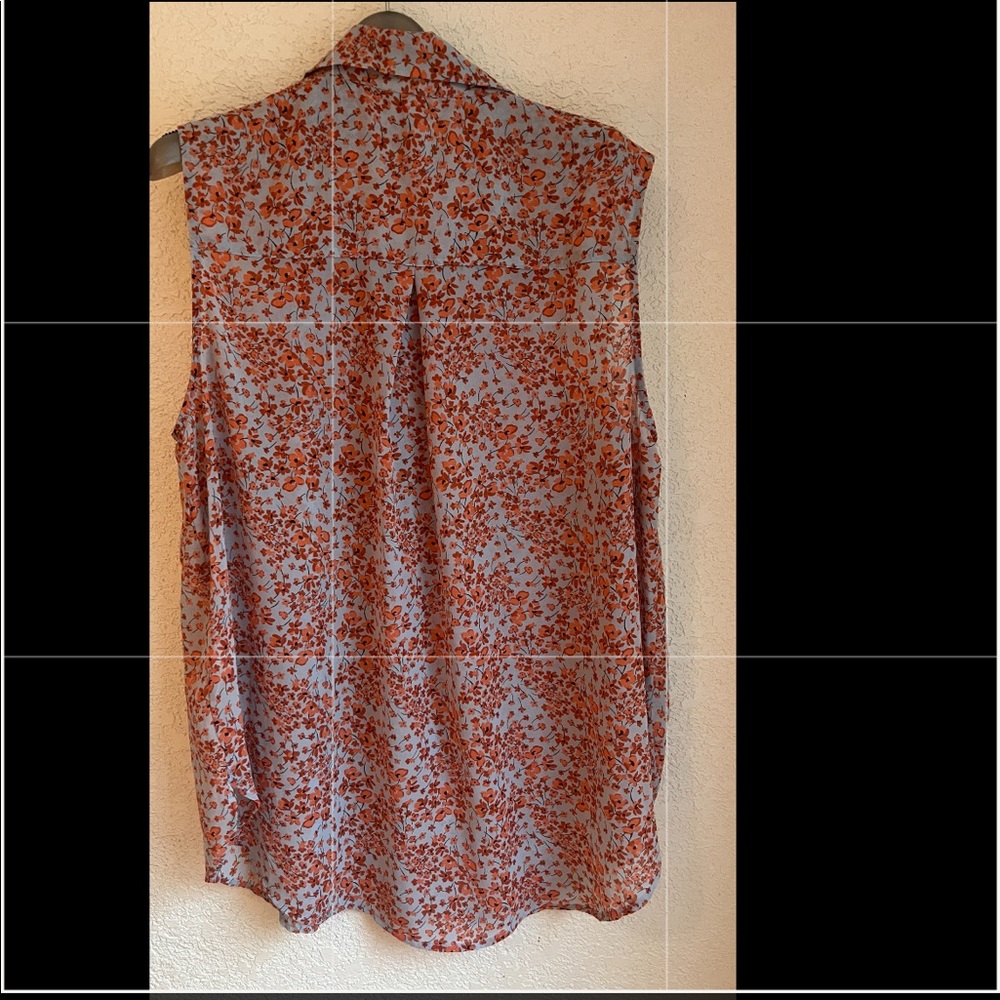 4/$15 - h&m sleeveless poppy flower top